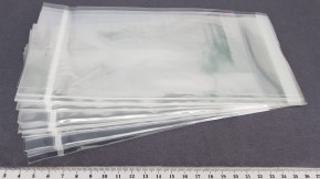 Упаковочные пакеты 11x18 см с клеевым клапаном и подвесом  